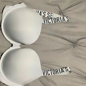 Victoria Secret bra